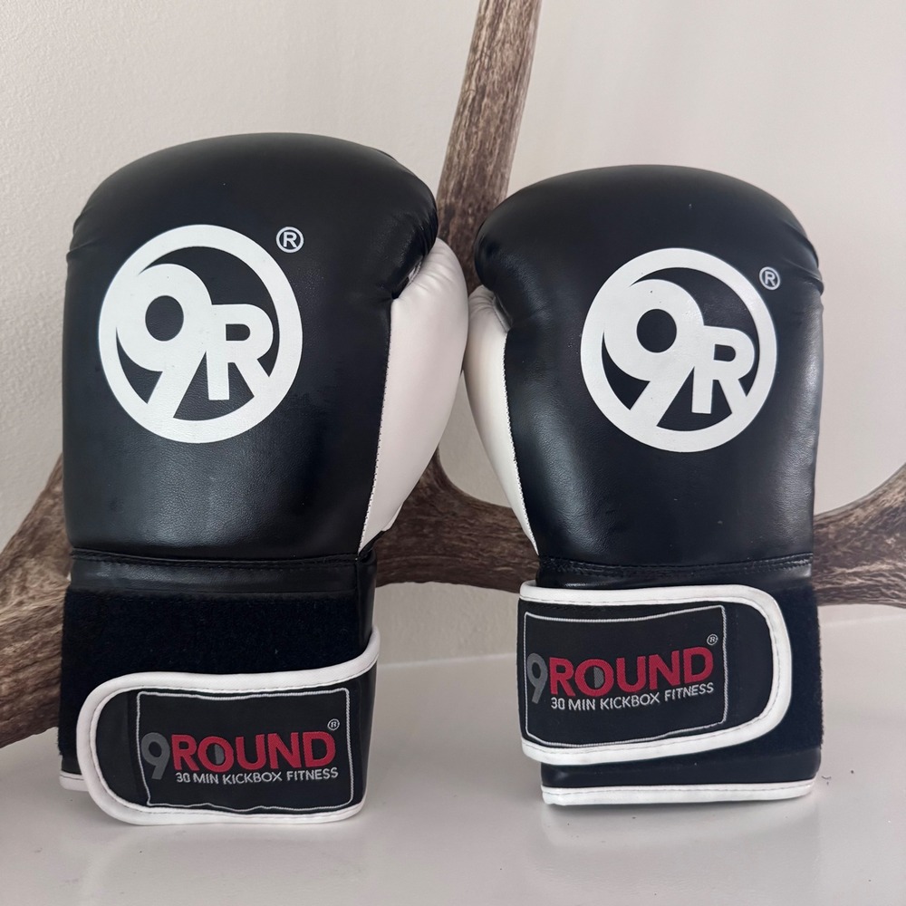 9Round Kickboxing Fitness Boxing Gloves and Hand Wraps Set Black White Grey